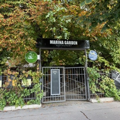 Restaurace MARINA GARDEN - Podol� - posezen� na zahr�dc